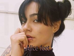 Alice_feet
