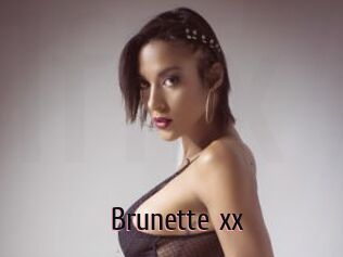 Brunette_xx