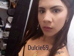 Dulcie_69