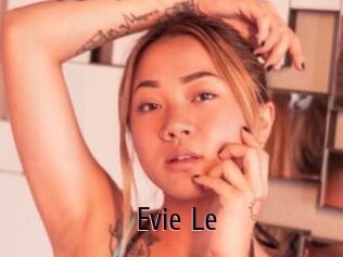 Evie_Le