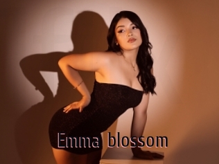 Emma_blossom