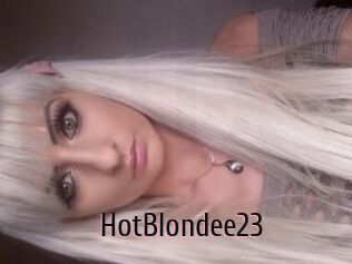 HotBlondee23