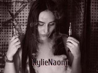 KylieNaomi