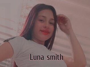 Luna_smith
