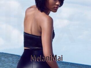 MelaniMai