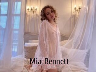 Mia_Bennett