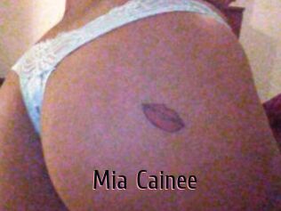 Mia_Cainee