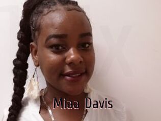 Miaa_Davis