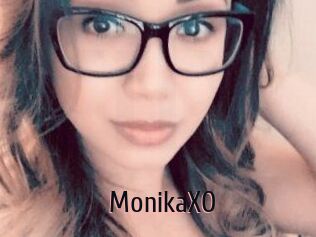 MonikaXO