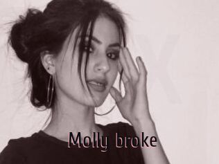 Molly_broke
