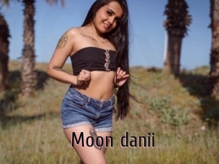 Moon_danii