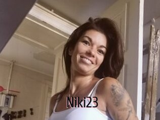 Niki23