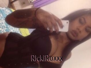 RickiRoxxx