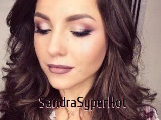 SandraSyperHot