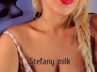 Stefany_milk