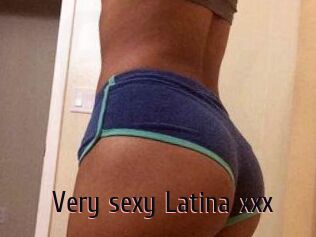 Very_sexy_Latina_xxx